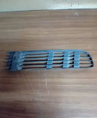 Volkswagen PASSAT B5.5 Front bumper lower grill 3B0853678B