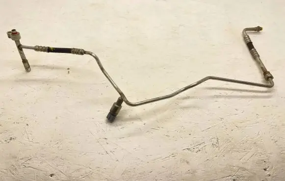 Ford Focus C-MAX Air conditioning (A/C) pipe/hose