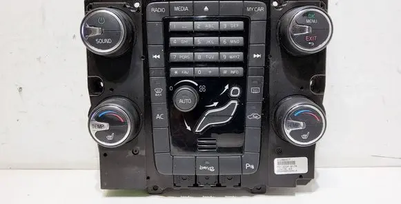 Volvo V70 Climate control unit 31288317 SN2000532810 M4132600174