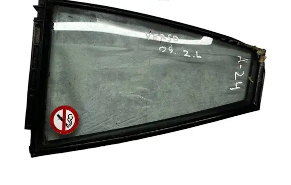 Toyota Verso Rear vent window glass 081890F010 43R00097