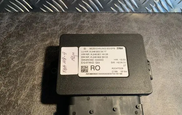 Mercedes-Benz GLE (W166 - C292) Rear brake EMF control unit/module A2469028303