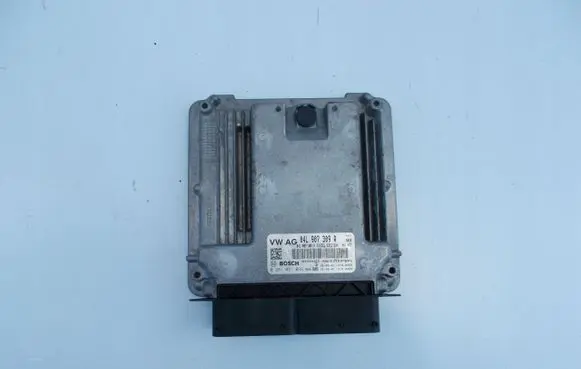 Volkswagen PASSAT B8 Engine control unit/module 04L907309R
