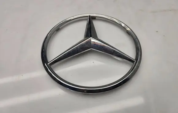 Mercedes-Benz Sprinter W907 W910 Manufacturer badge logo/emblem A0008172116