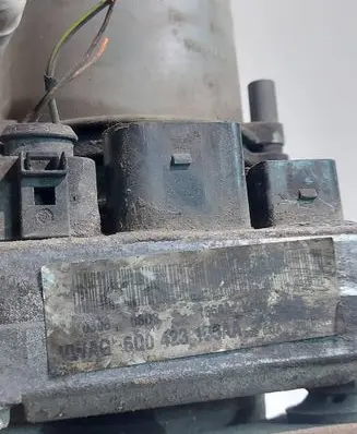 Volkswagen Polo Power steering pump 6Q0423155AA