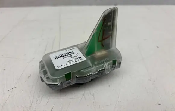 Mercedes-Benz E AMG W212 Aerial GPS antenna A2128201675
