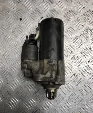 Volkswagen Golf VI Starter motor 02E911024A 0001123044