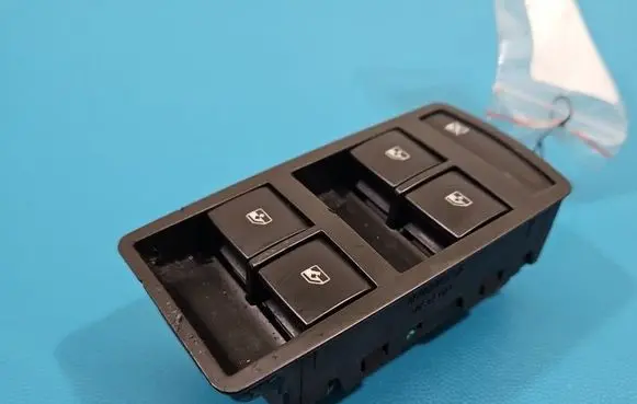 Opel Insignia A Electric window control switch 13305011 IMPRK1525220