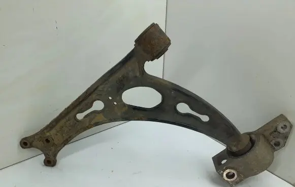 Volkswagen Touran I Front lower control arm/wishbone