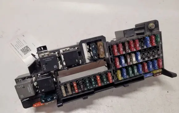 Mercedes-Benz A W168 Fuse module 1685450240