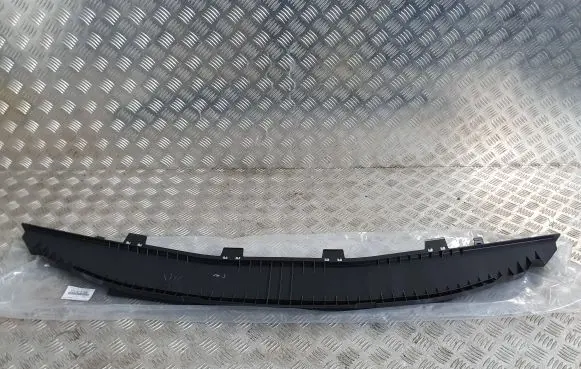 Toyota Prius (XW50) Front bumper skid plate/under tray 52618-47090