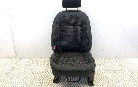 Nissan Qashqai Front driver seat