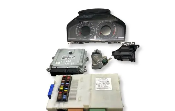 Volvo XC70 Engine ECU kit and lock set 0281012765 31272462A 1039S18372