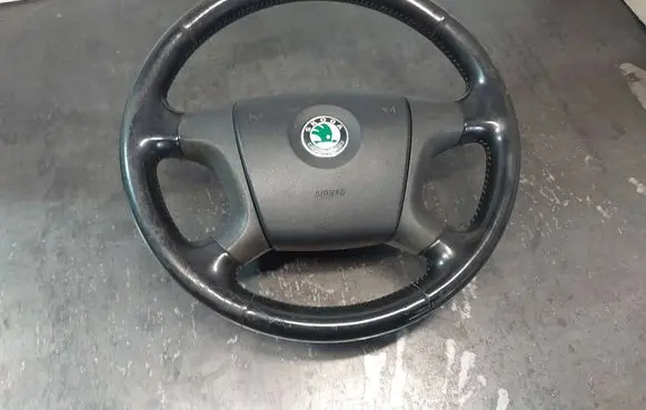 Skoda Octavia Mk2 (1Z) Steering wheel 1Z0419091F 1Z0880201N