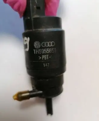 Windscreen/windshield washer pump