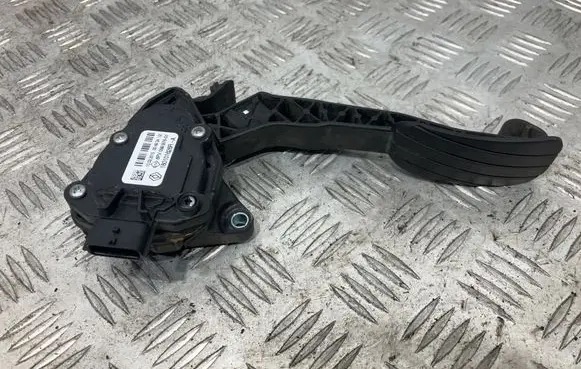 Renault Master III Accelerator throttle pedal 180101626R 6PV00997801