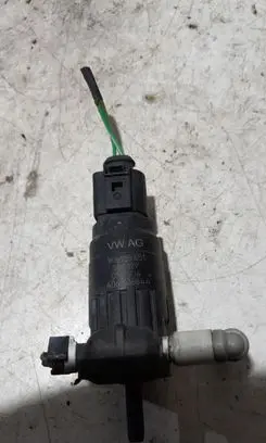 Skoda Superb B5 (3U) Windscreen/windshield washer pump 1KO955453