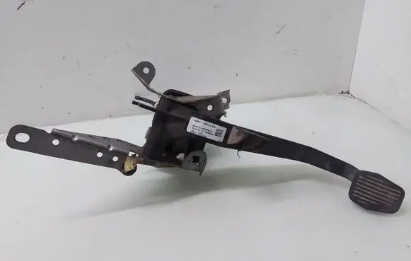 Ford Focus ST Clutch pedal 4M517B633XG