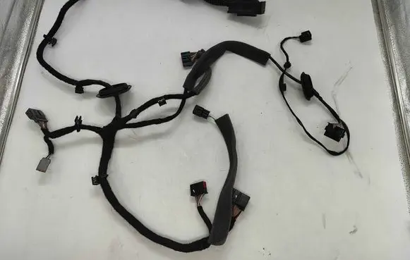 Volvo XC60 Front door wiring loom 32143926