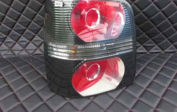 Volkswagen Touran I Rear/tail lights 1T0945257D