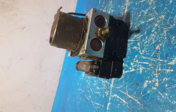 Mitsubishi Galant ABS Pump MR510739