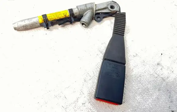 BMW X5 E70 Front seatbelt buckle 3055373