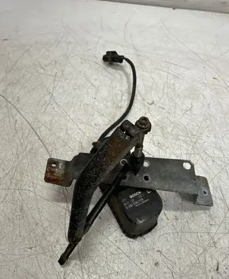 Volvo V70 Headlight wiper motor 0390206219