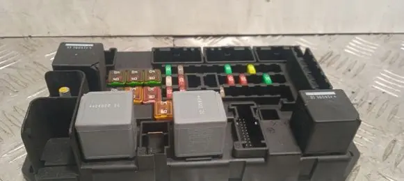 Jaguar XJ X351 Fuse box set EW9314N030AA