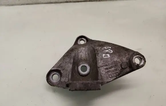Audi A8 S8 D3 4E Gearbox mounting bracket 4E0399114