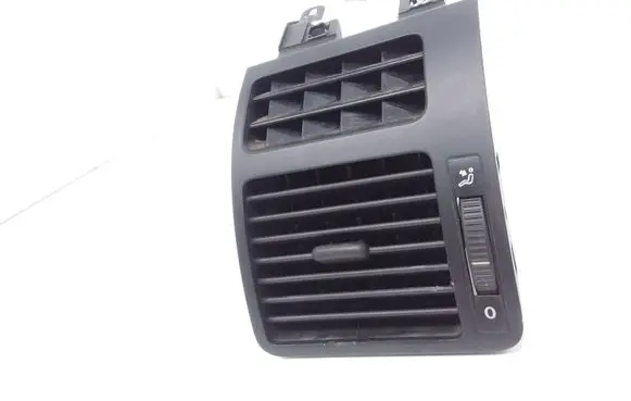 Volkswagen Touran I Dashboard side air vent grill/cover trim 1T0819703B