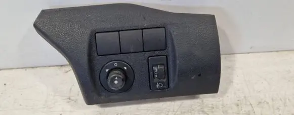 Citroen Berlingo Wing mirror switch 9680907377 63110340 0415706