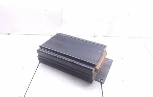 Audi A6 S6 C5 4B Sound amplifier AMP3510