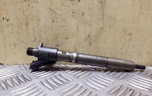 Fuel injector