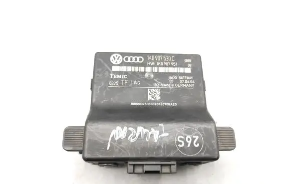 Volkswagen Golf V Gateway control module 1K0907530C 1K0907951