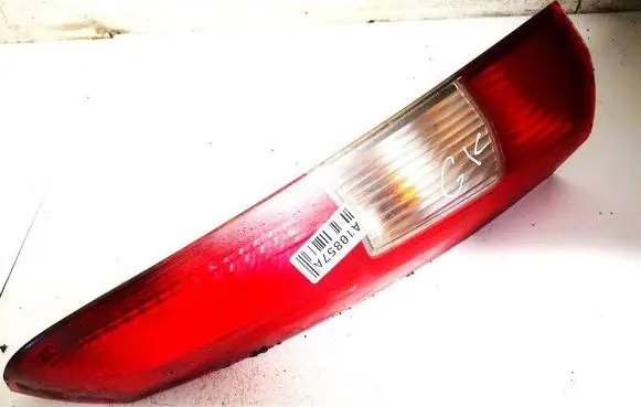 Volvo V70 Rear/tail lights 9154493