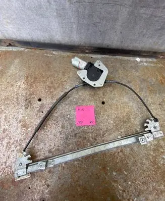Renault Megane I Front door window regulator with motor 2133343
