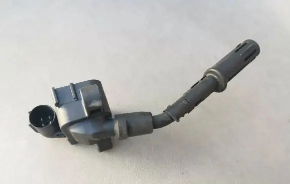 Mercedes-Benz ML W166 High voltage ignition coil 0221604034 A2039060260 H50710