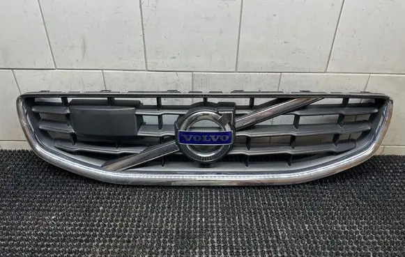 Volvo S60 Front bumper upper radiator grill 31290595 30795040
