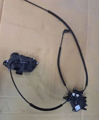 Volkswagen Multivan T7 Sliding door lock 7LA843603AA C82363107 0304202316