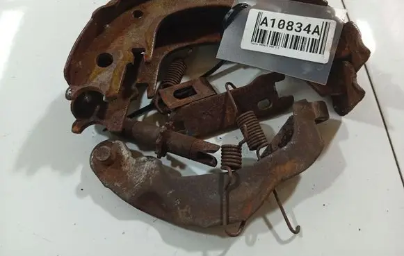 Toyota Avensis T250 Handbrake/parking brake pads 