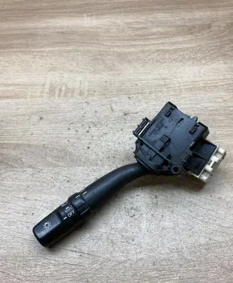 Toyota Avensis T250 Indicator stalk 8414020690 H19 173650