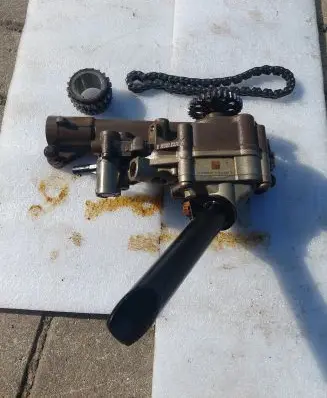 Mercedes-Benz CLA C117 X117 W117 Oil pump A2701800701