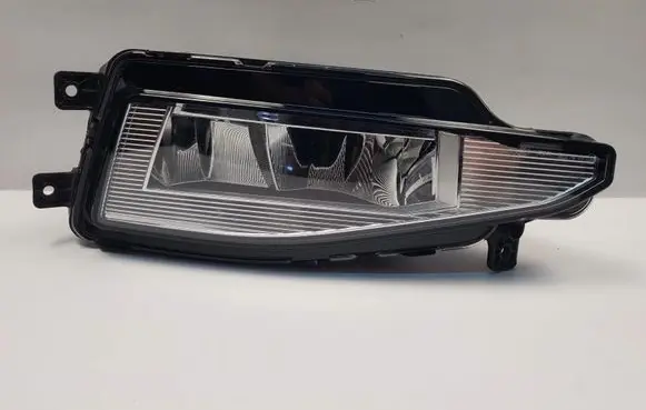 Volkswagen PASSAT B8 Front fog light 3G0941700