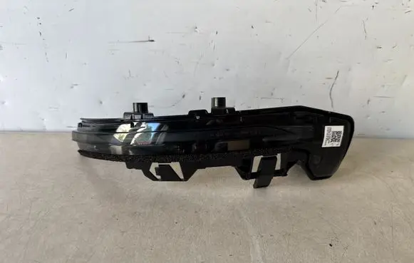 Land Rover Range Rover Sport L461 Mirror indicator light LR152953