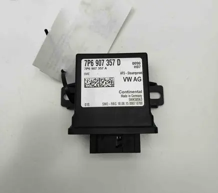 Volkswagen Golf VII Light module LCM 7P6907357D