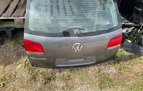 Volkswagen Touareg I Tailgate/trunk/boot lid