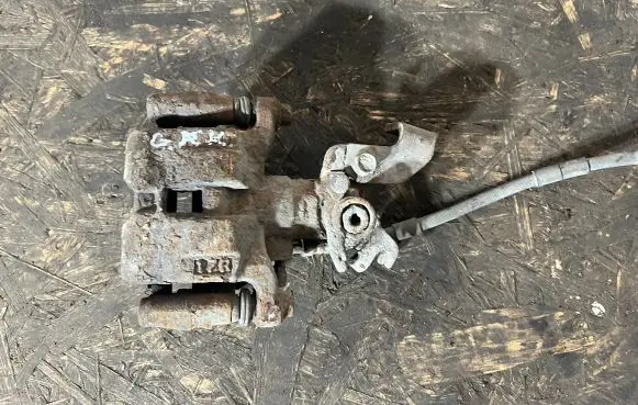 Mazda 6 Rear brake caliper