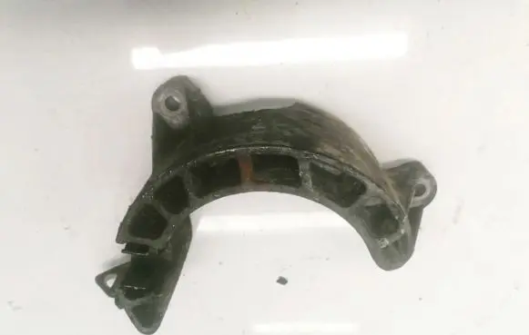 Porsche Cayenne (9PA) Engine mounting bracket 948115204
