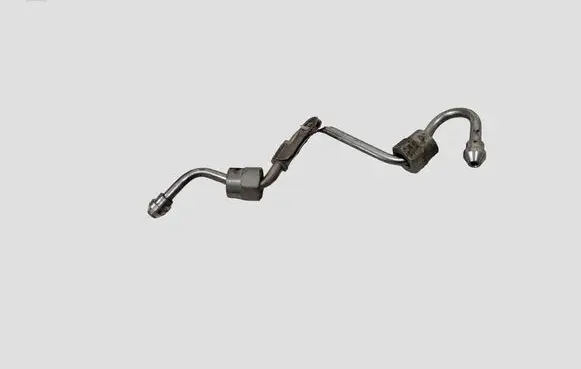 Mazda CX-5 Fuel injector supply line/pipe
