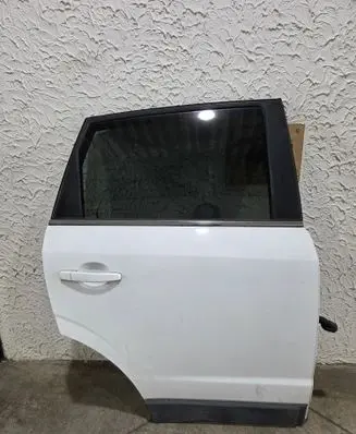 Opel Antara Rear door 