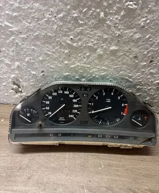 BMW 3 E30 Speedometer (instrument cluster) 100120140